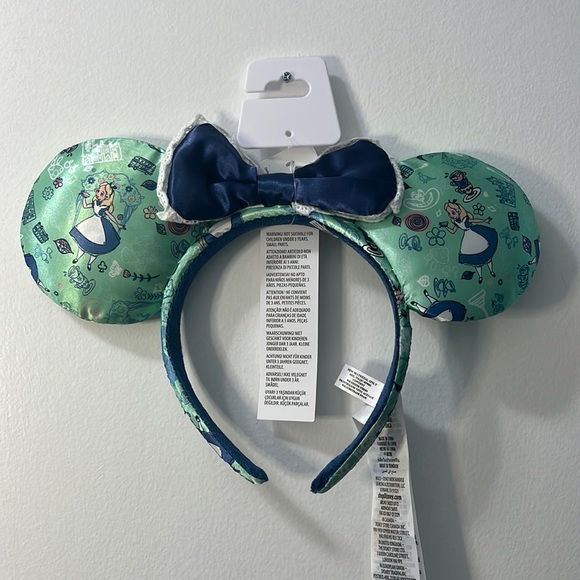 Disney Parks Exclusive Alice in Wonderland Limited Edition Minnie Ears main image 4